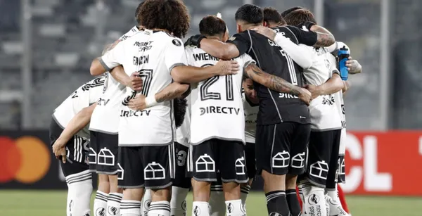 Colo Colo en cancha.