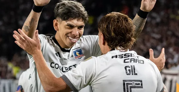 Colo Colo está clasificando a la fase de grupos de Copa Libertadores.