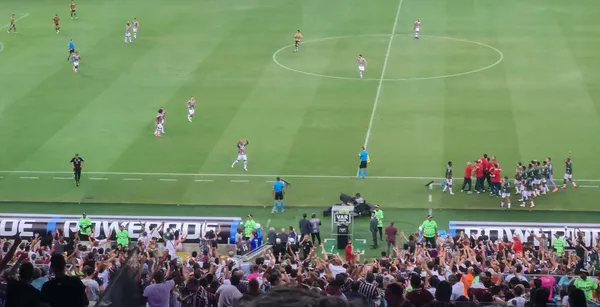 Colo Colo pierde tempranamente.