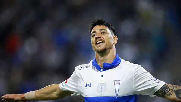 Dos jugadores participaron de algunas clases del clásico baile nacional.