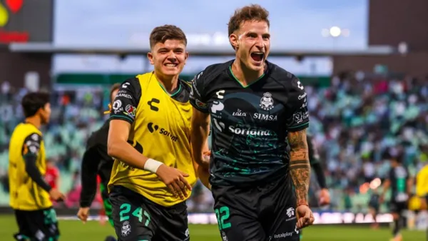 El chileno ha tenido impacto inmediato en su llegada a México y en Talleres ya lo extrañan.