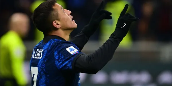 El chileno terminó por sellar una remontada histórico de los lombardos.