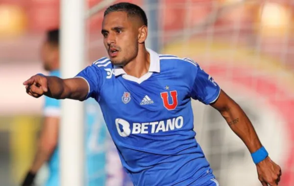 El criticado volante de la U aparece en un sitio como uno de los mejores del continente por un llamativo dato.