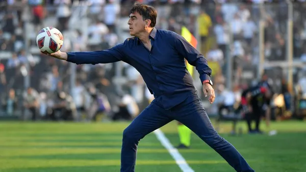 El entrenador habló previo al viaje a Iquique.