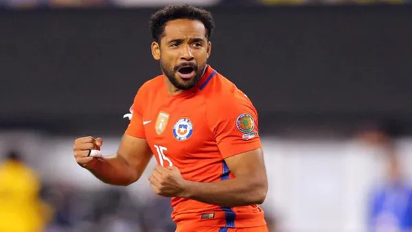 El futbolista comparte su nueva pasión con otros ex futbolistas