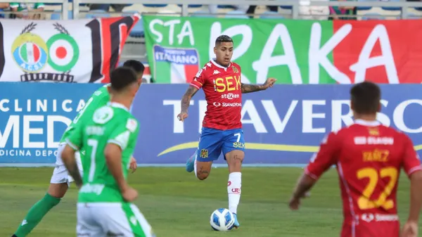 El futbolista defiende a la selección charrúa.