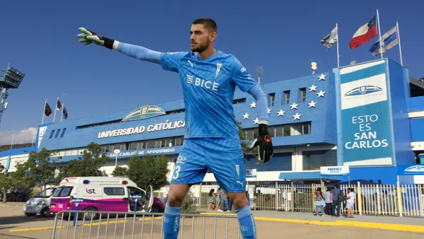 El golero titular de los cruzados se perderá parte importante de la temporada y sus compañeros lo lamentan.