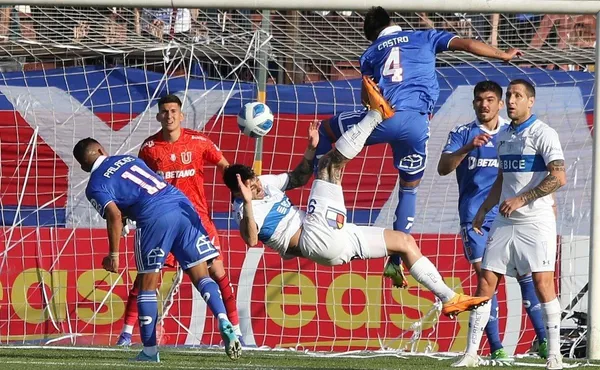 El guardameta Sebastián Pérez dejará Universidad Católica y es seguido de cerca por la U