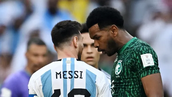 El que es para muchos, el mejor jugador del mundo, fue humillado por un jugador saudí, quien le enrostró la derrota e incomodó al astro argentino.