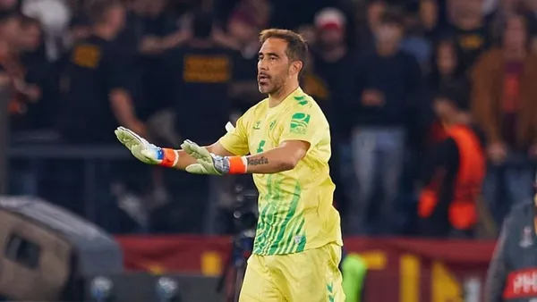 El seleccionado chileno fue superado por un excompañero