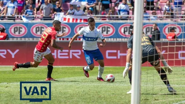 El VAR intervino en una polémica jugada.