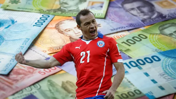 En la actualidad Carepato sigue acumulando riquezas siendo uno de los jugadores mejores pagados de Universidad de Chile.