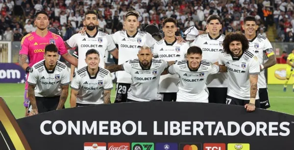 Formación de Colo Colo.