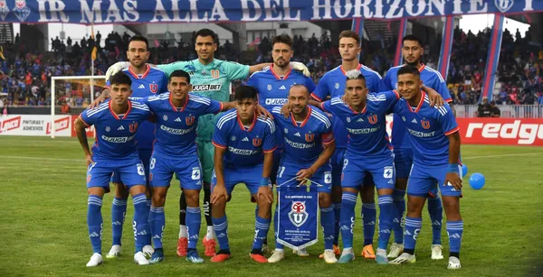 Formación de Universidad de Chile.
