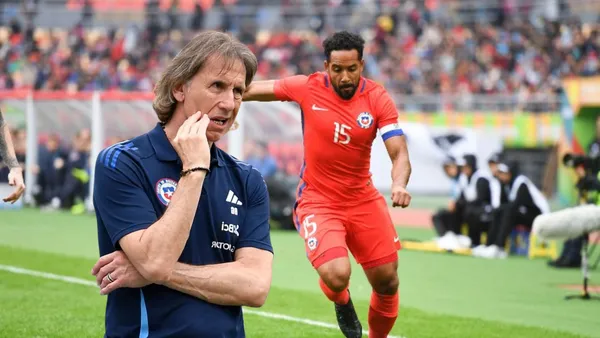Jean Beausejour y Ricardo Gareca (Foto tomada de: CONMEBOL/CNN)