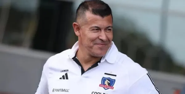 Jorge Almirón exigió la llegada de un nuevo futbolista.