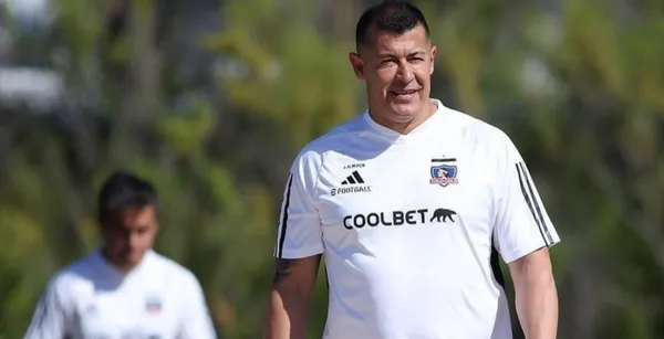 Jorge Almirón recibe inesperada comparación.