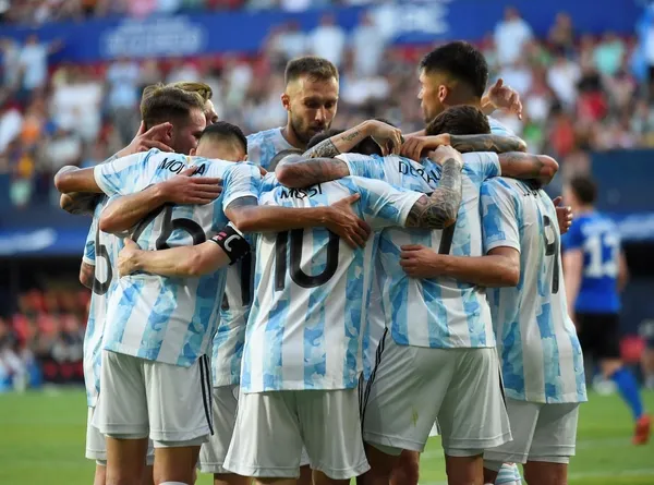 Lautaro Martínez se prepara para disputar la gran final frente a Francia o Marruecos.
