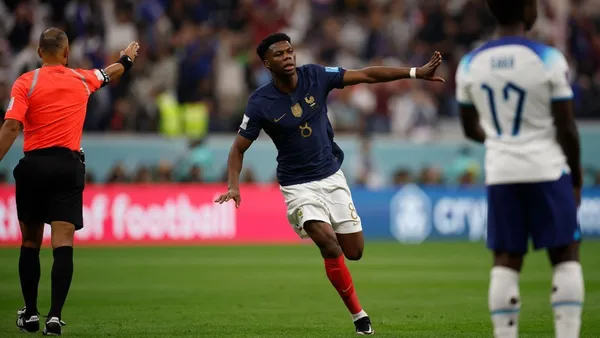 Los Galos se impusieron por un 2 a 1 ante Inglaterra.