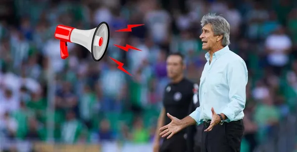 Manuel Pellegrini dirigiendo a Betis.