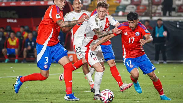 Perú y Chile empatan 0-0 en Lima hasta ahora. Foto: FPF