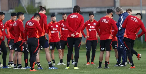 Ricardo Gareca dirigiendo a la Selección Chilena