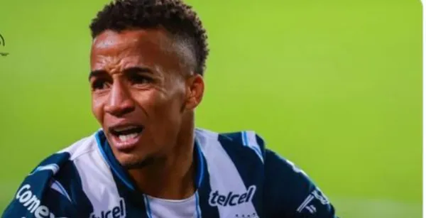 Todo en picada contra Byron Castillo