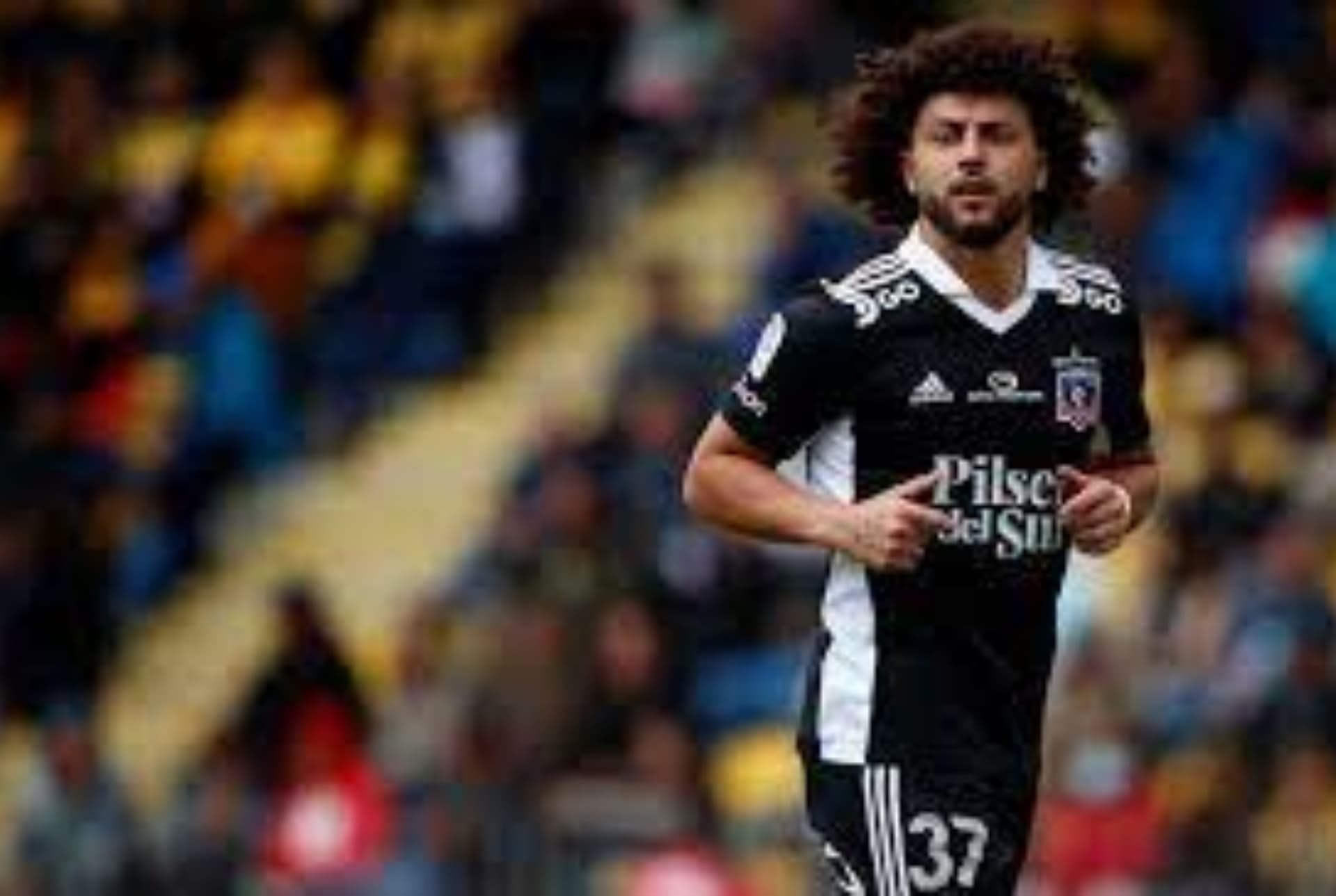 A toda costa los uruguayos quieren de vuelta al defensa de 25 años, pero Colo Colo no se sienta a negociar por menos de 1,5 millones de dólares