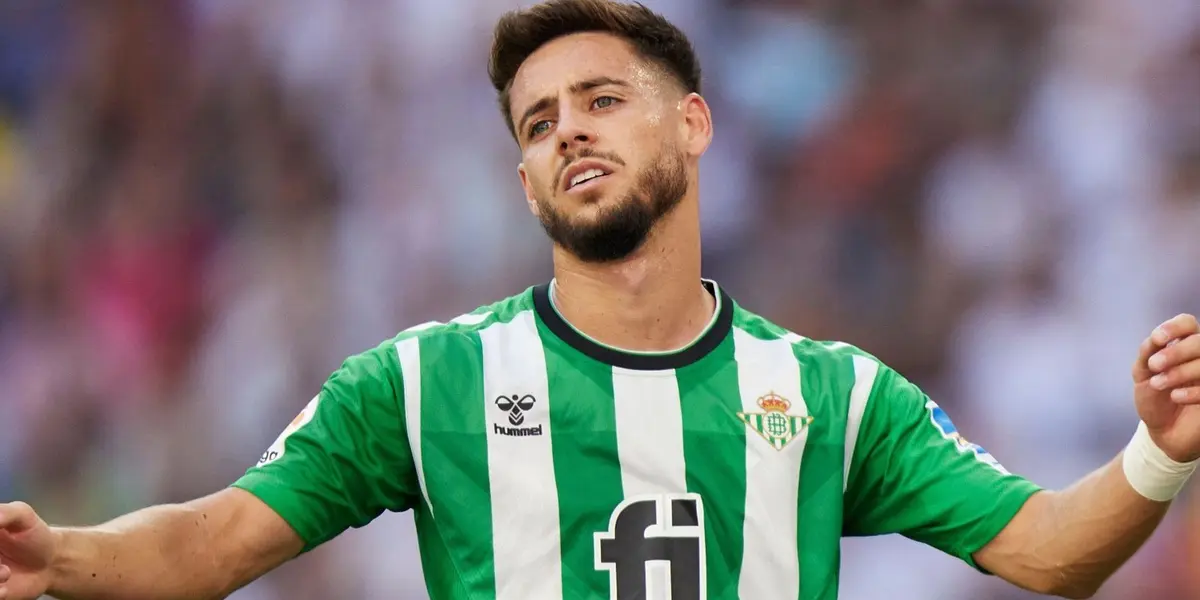 Álex Moreno intentó explicar la dura goleada que su equipo recibió por 5 goles a 0 contra el cuadro albo.