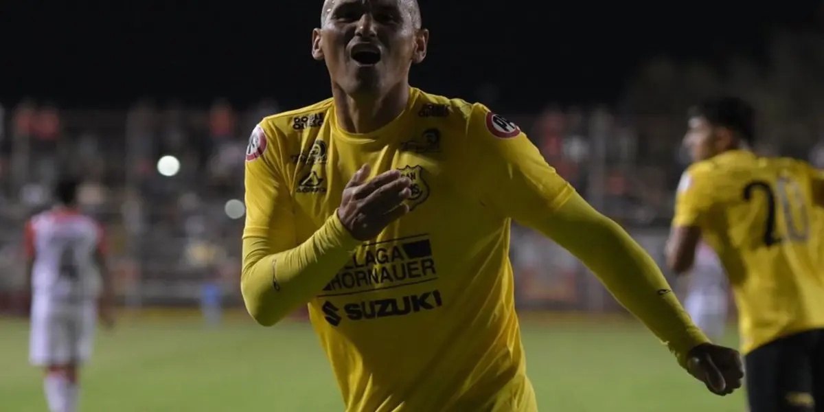 Chupete sigue inoxidable y concretó algo importante con los canarios en el torneo para el ascenso.