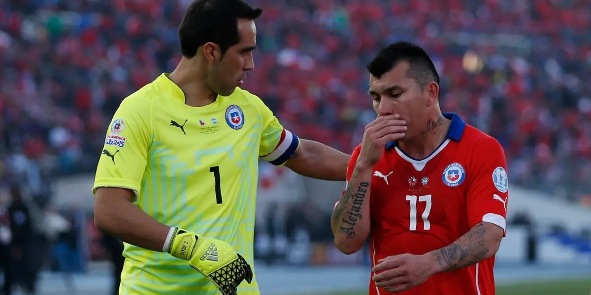 Claudio Bravo y Gary Medel en la Selección Chilena.