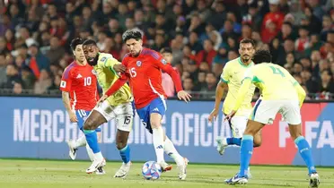 Colo Colo y Santos Laguna se disputan a Diego Valdés. Foto: Instagram