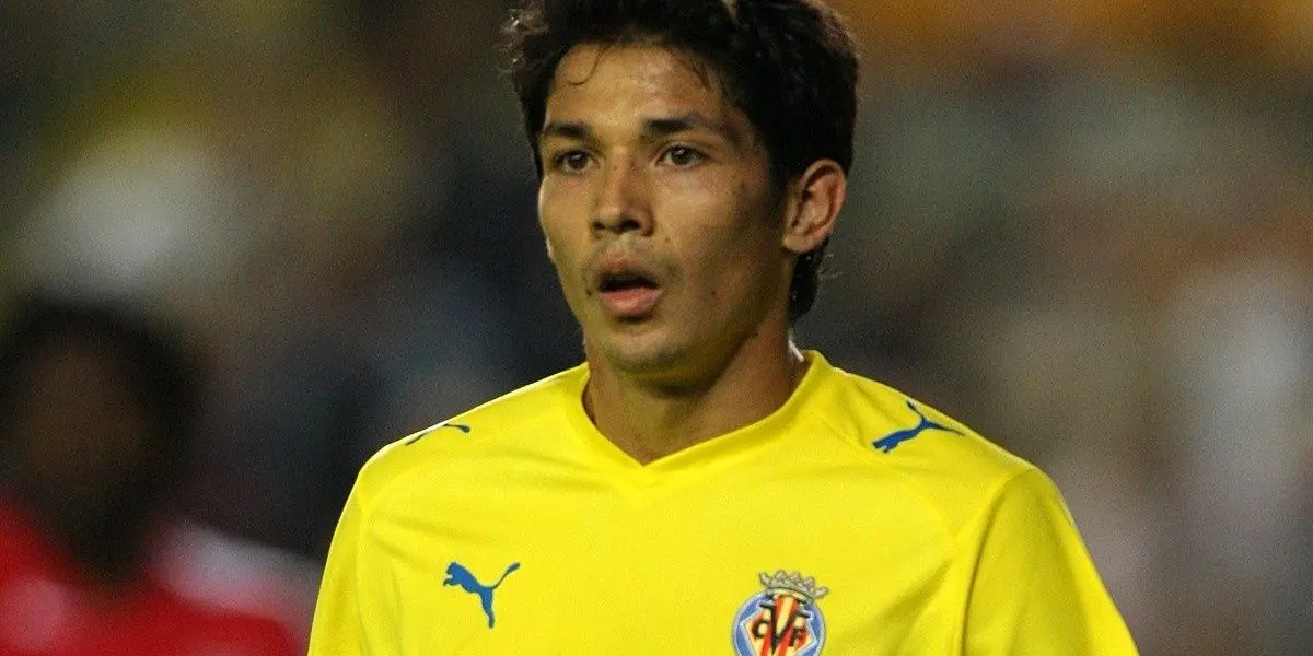 Condecorado con el premio al jugador más destacado del continente en 2006, su carrera nunca pudo explotar en Europa.