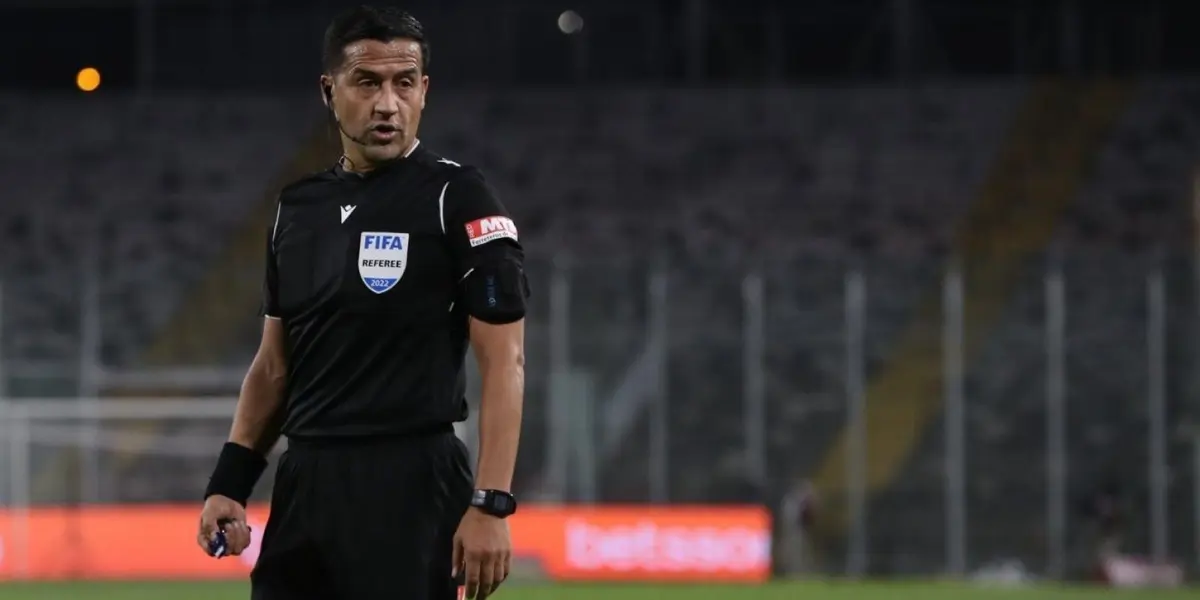 El árbitro del clásico puede recibir un serio castigo tras el duelo.