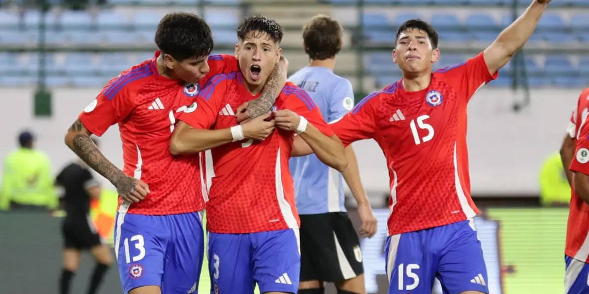 El árbitro prefirió terminar el partido y no recurrir al VAR, lo que desató la furia de los chilenos.