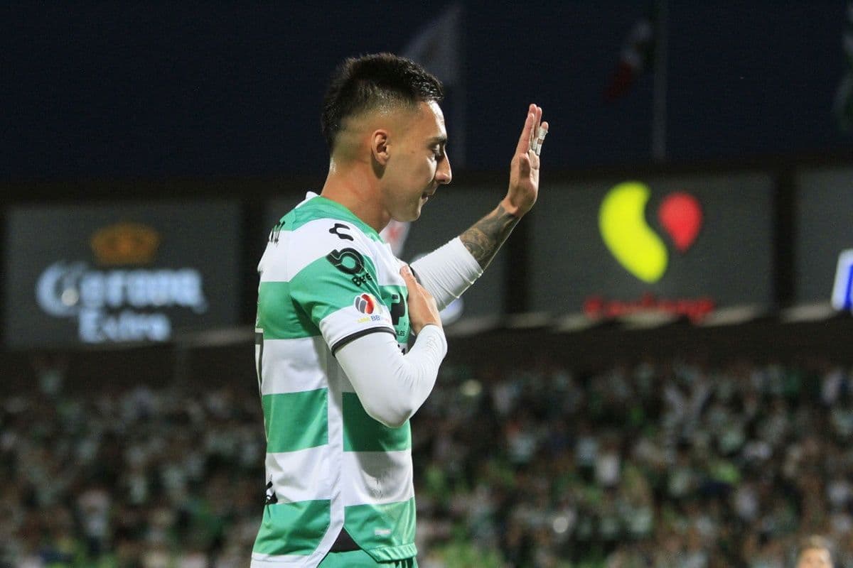 El argentino era el favorito de Gustavo Quinteros, al Cacique le resta una sola opción