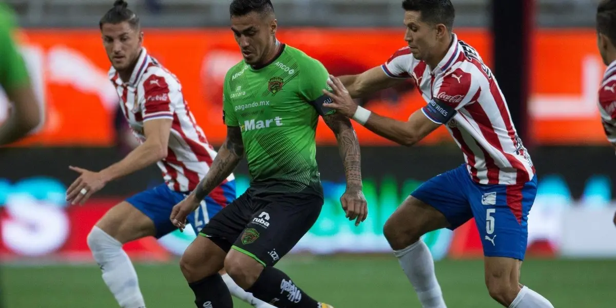 El ariete paraguayo llega a Colo Colo con una difícil misión.