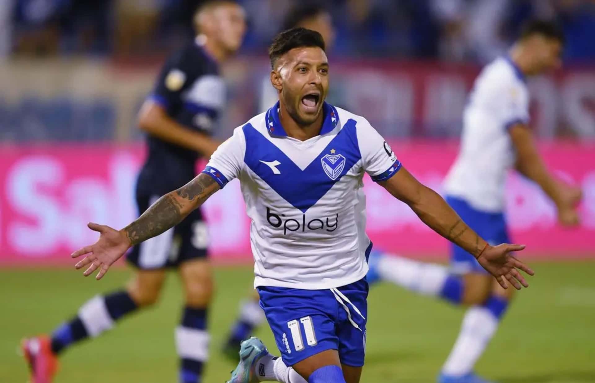 El ariete trasandino podría ser una de las novedades del cuadro laico, compartió camarín con Pellegrino en Vélez.