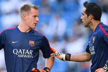 El arquero chileno podría estar en conversaciones con el Barcelona.