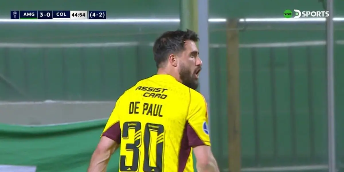 El arquero de Colo Colo no pudo contener la ira al final del primer tiempo.