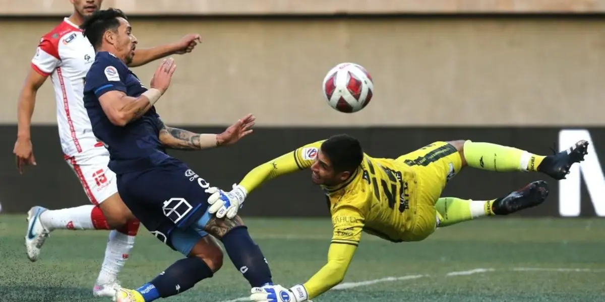 El arquero tuvo un violento choque con Fernando Zampedri, lo que terminó con una lesión grave del golero.