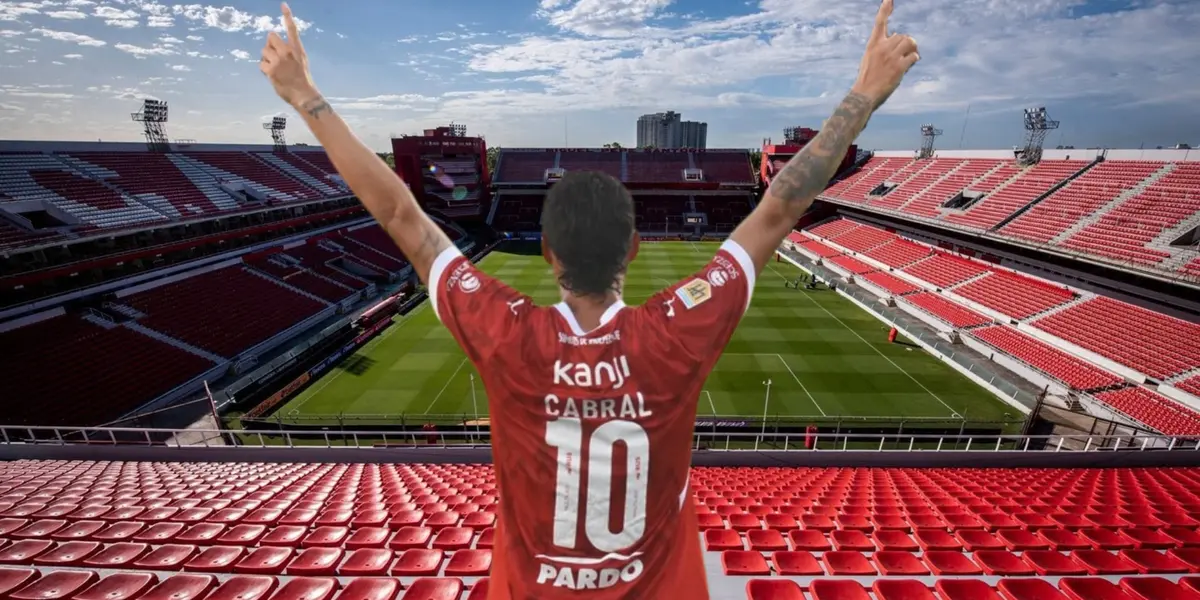 El chileno comienza a ganarse el cariño de los hinchas del Rojo.