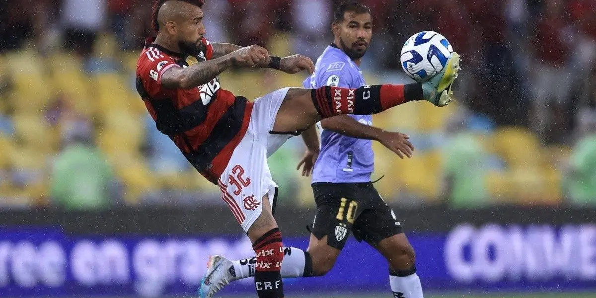 El chileno estaría evaluando dejar Brasil.