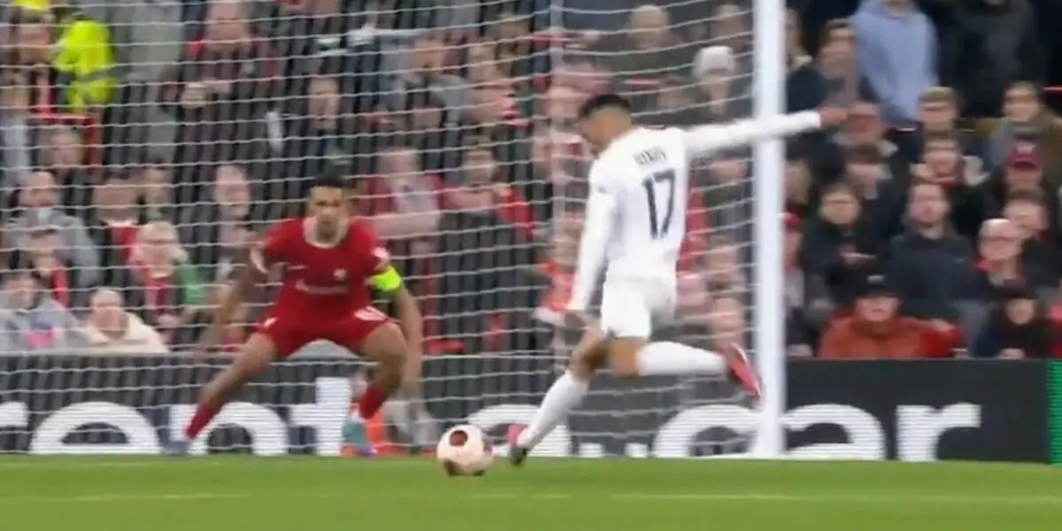 El chileno fue titular en el duelo válido por Europa League.