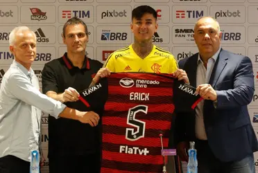 El club brasileño está tratando al nacional como una figura.