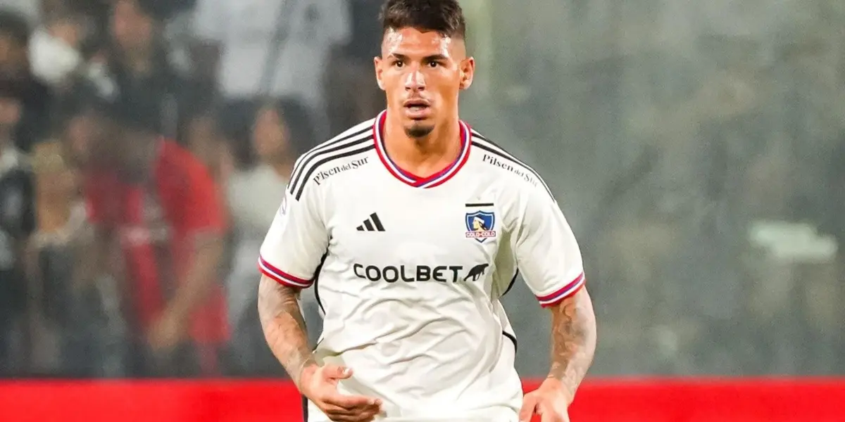 El defensa uruguayo de los albos criticó al jugador chileno y dijo las razones por las que siente que no han progresado.