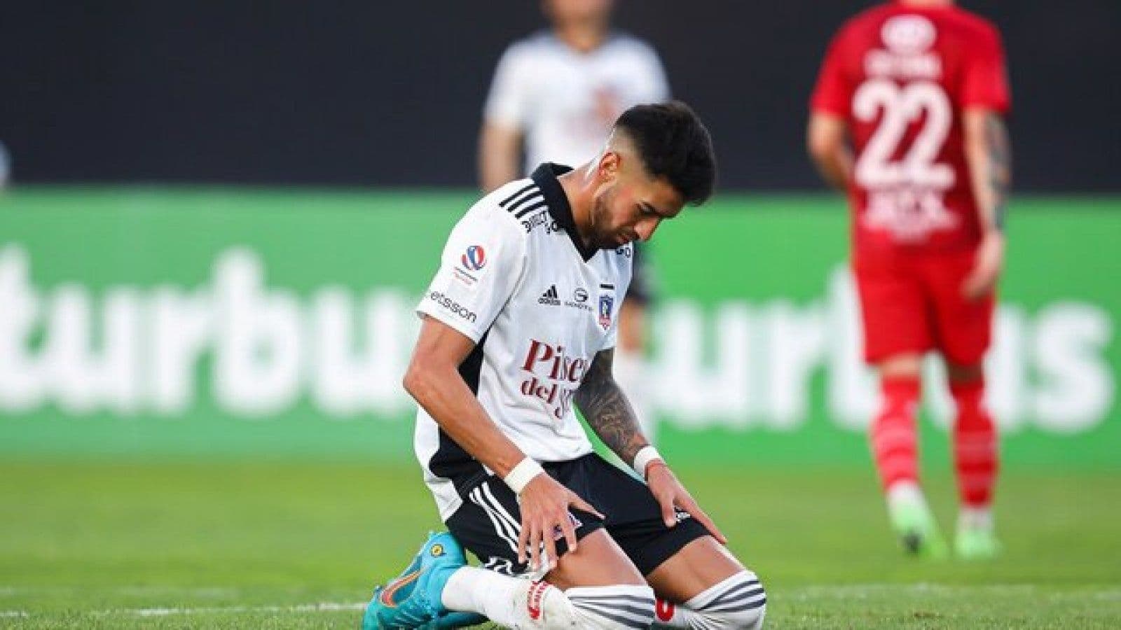 El delantero argentino está lejos de alejarse de los problemas legales con Colo Colo