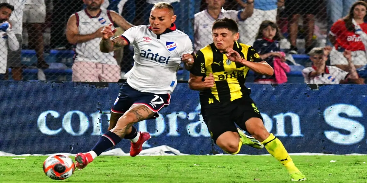 El delantero de La Roja sumó sus primeros minutos en el clásico ante Peñarol.