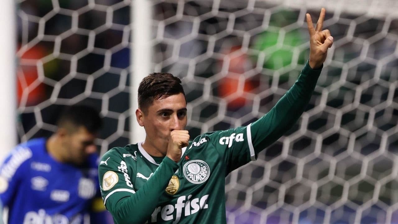 El delantero uruguayo está cada vez más cerca de llegar a Macul