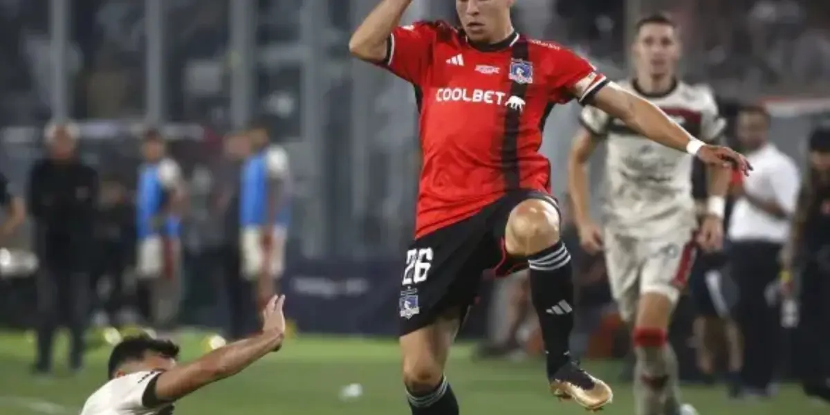 El DT albo no ha podido encontrar refuerzos en delantera que cumplan y aun así no quiere que nadie se vaya.